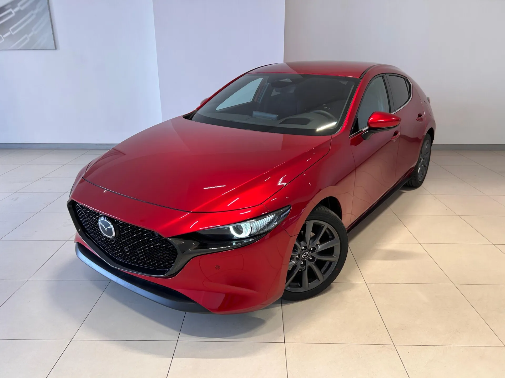 Foto Mazda 3 Mazda3 e-Skyactiv-G M Hybrid Exclusive Line